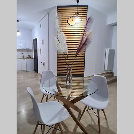 Apartment In The Heart Of The City 4 Larissa Ngoại thất bức ảnh